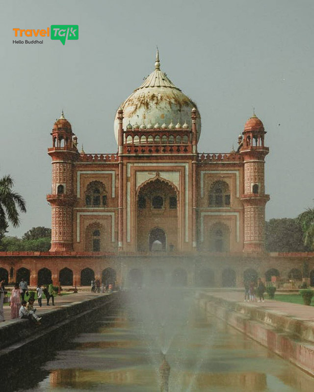 Khung cảnh tuyệt đẹp tại Lăng mộ Safdarjung tại New Delhi
