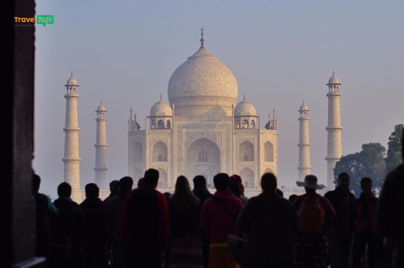 Du lịch Ấn Độ đền Taj Mahal là điểm đến thu hút hàng triệu du khách