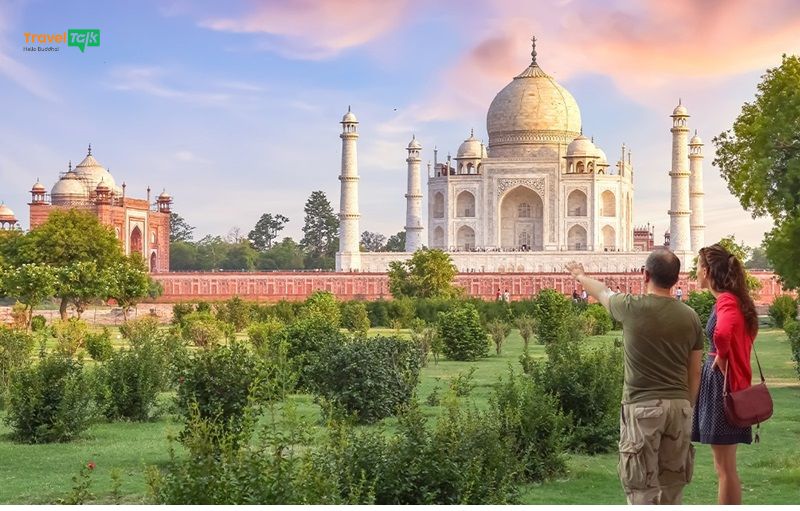 Mehtab Bagh ra đời như một nét đẹp hoàn hảo đối xứng của Taj Mahal