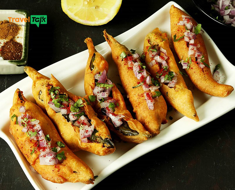 Mirchi Bajji là món ăn đường phố thuộc ẩm thực đường phố Ấn Độ miền Nam