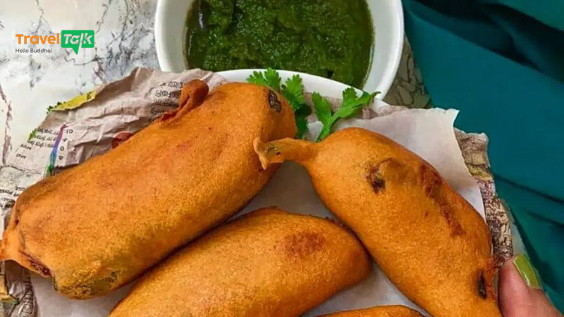 Kachori & Mirchi Bada - Món chiên giòn nhân cay đặc trưng của Rajasthan