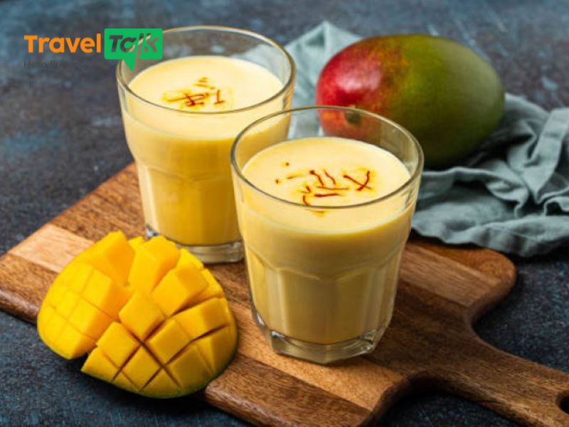 Lassi đơn giản là không thể thiếu trong cuộc sống của người Ấn Độ