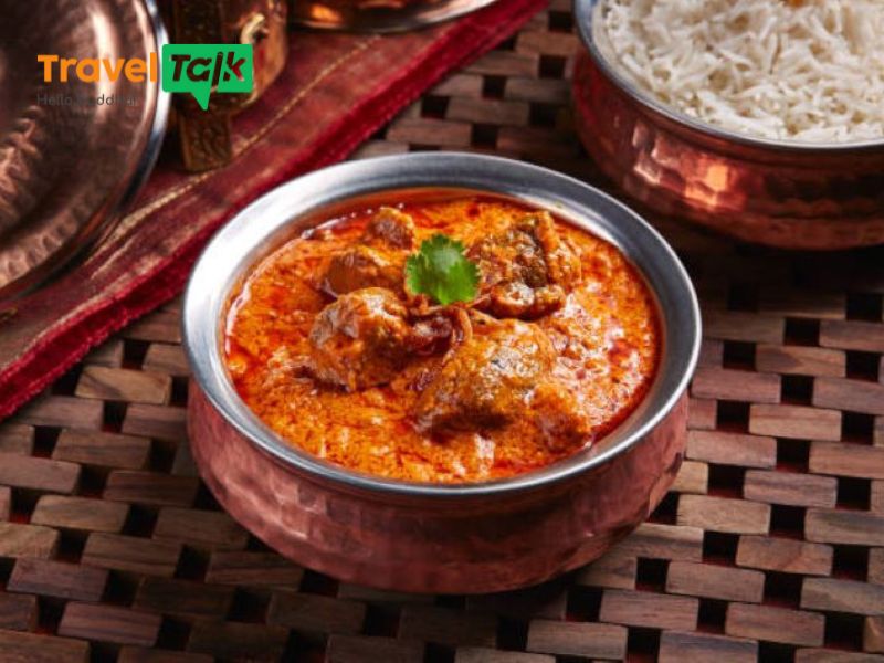 Rogan Josh là món cà ri nổi tiếng mang đậm hương vị Kashmir