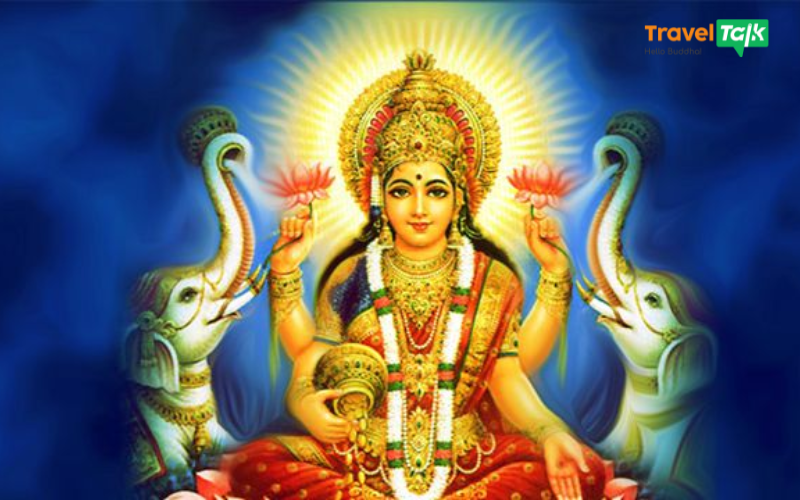 Lakshmi là nữ thần của sự giàu có và may mắn