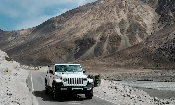 Điểm nhấn độc đáo của Tour xe jeep Ladakh Ấn Độ