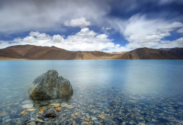 Hồ Pangong Ladakh: Vẻ đẹp kỳ ảo và hành trình road trip đáng nhớ 2025