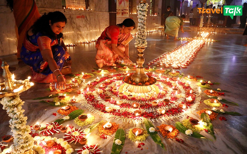 Lễ hội ánh sáng ở Ấn Độ Diwali kéo dài khoảng 5 ngày để tôn vinh chiến thắng của ánh sáng