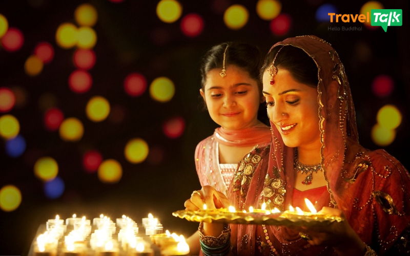 Lễ hội ánh sáng ở Ấn Độ Diwali được tổ chức với nhiều hoạt động như teen patti, blackjack hay poker