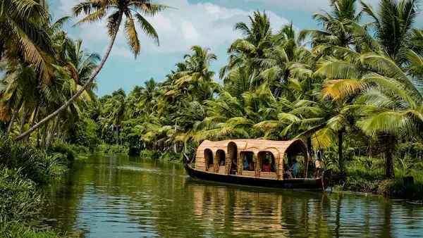 Tour Nam Ấn Độ 2025 – Kerala & Tamil Nadu
