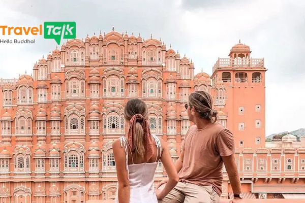 Nên chọn đi Tam Giác Vàng Ấn Độ tự túc hay đi tour