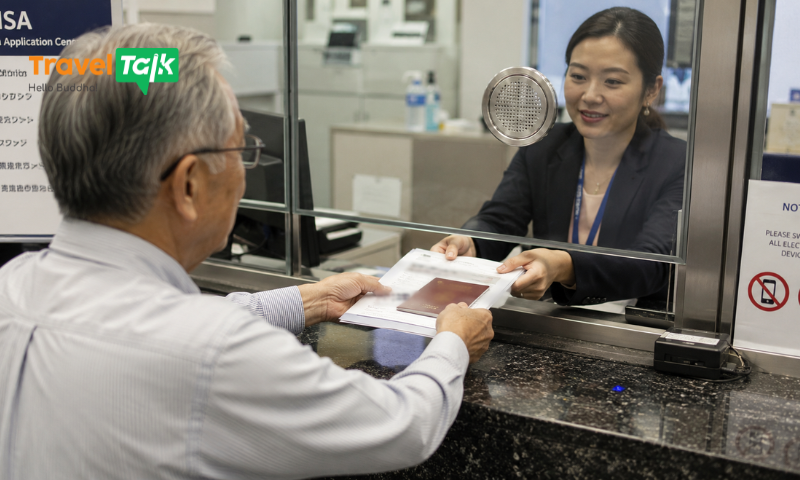 Người lớn tuổi xin visa Nhật: Hồ sơ cần chuẩn bị và những lưu ý quan trọng 4 Người lớn tuổi xin visa Nhật