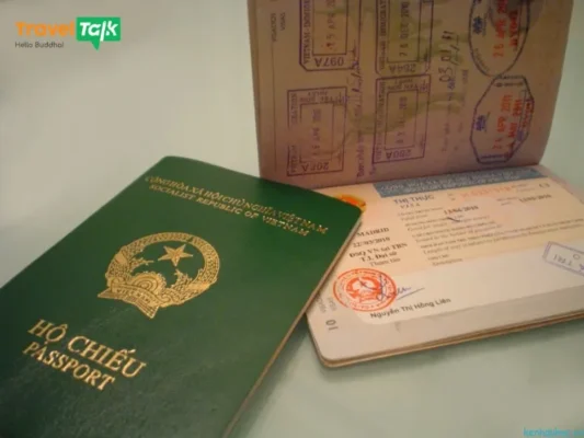 visa trung quốc có dán vào hộ chiếu không